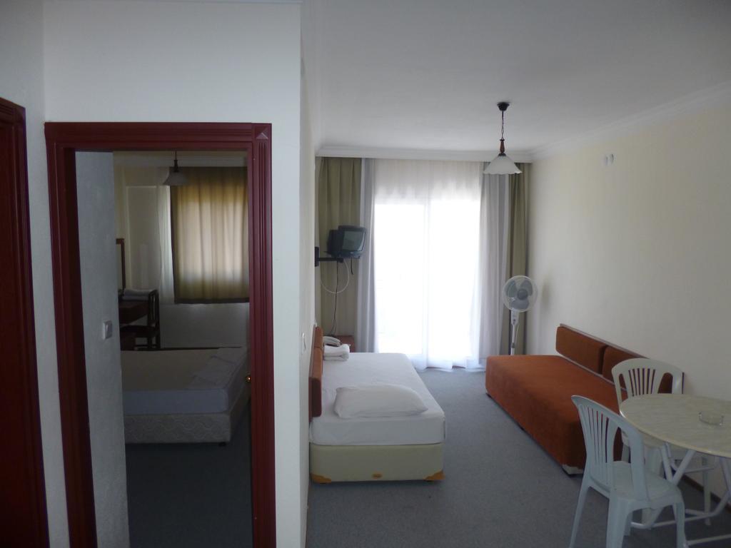 Albayrak Hotel Чесме Екстериор снимка