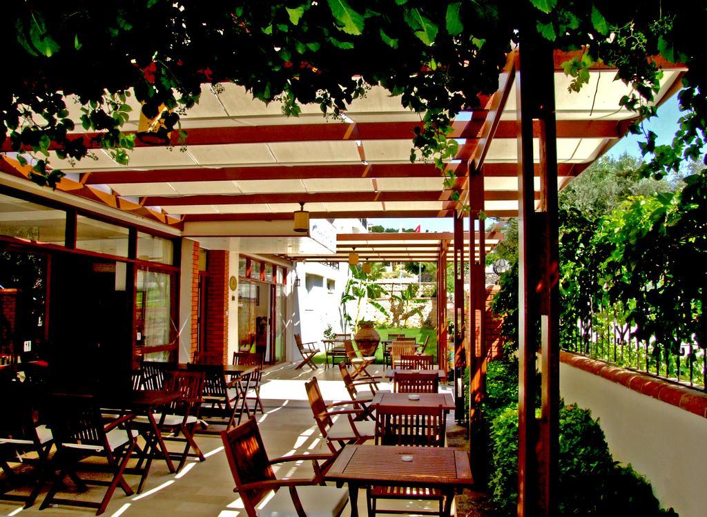 Albayrak Hotel Чесме Екстериор снимка